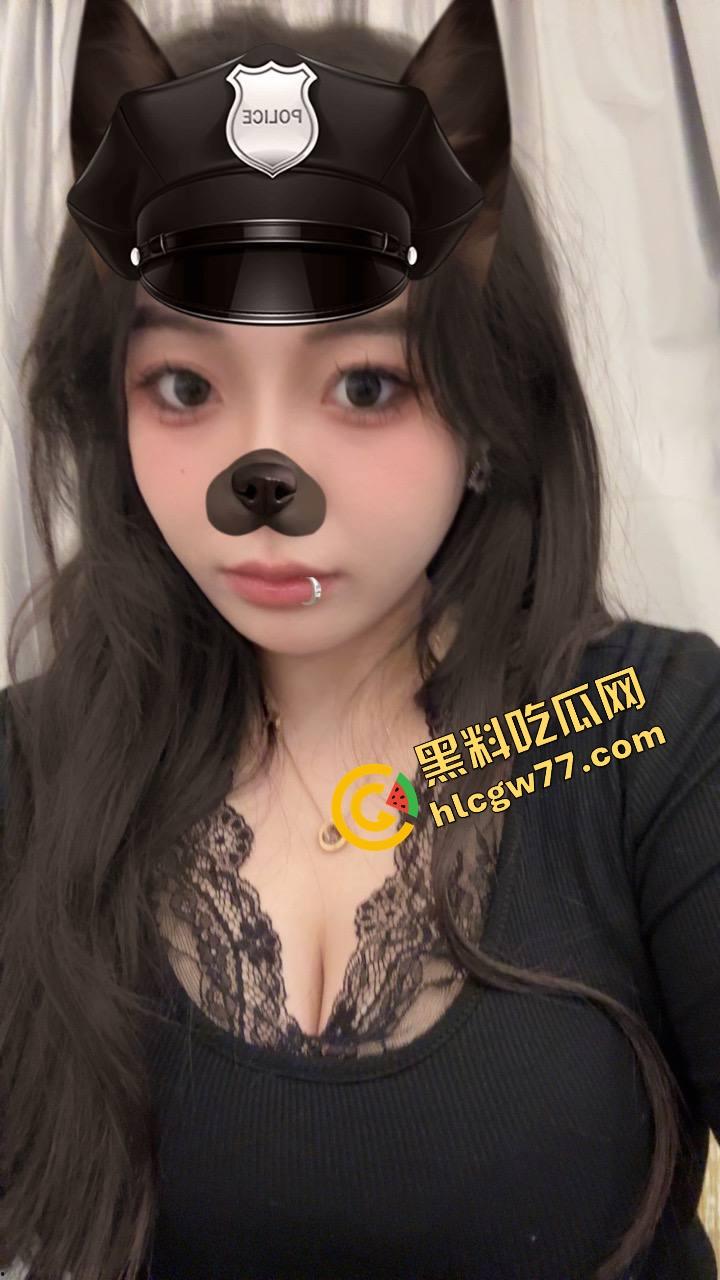 云南富宁极品野鸡『罗腼』痴迷3P想玩三洞塞满，回老家前骚话满天飞，想试试看双跳蛋爆穴通肠！-5