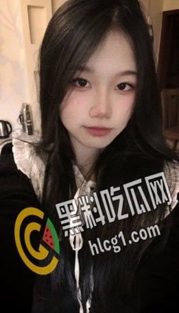 抖音快手几十万粉丝网红 太子妃 高中生时期自拍流出 丰满的奶子粉嫩的鲍鱼很骚气 老弟太正点了！-13