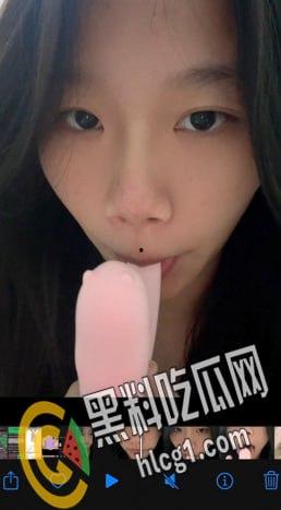 抖音快手几十万粉丝网红 太子妃 高中生时期自拍流出 丰满的奶子粉嫩的鲍鱼很骚气 老弟太正点了！-24