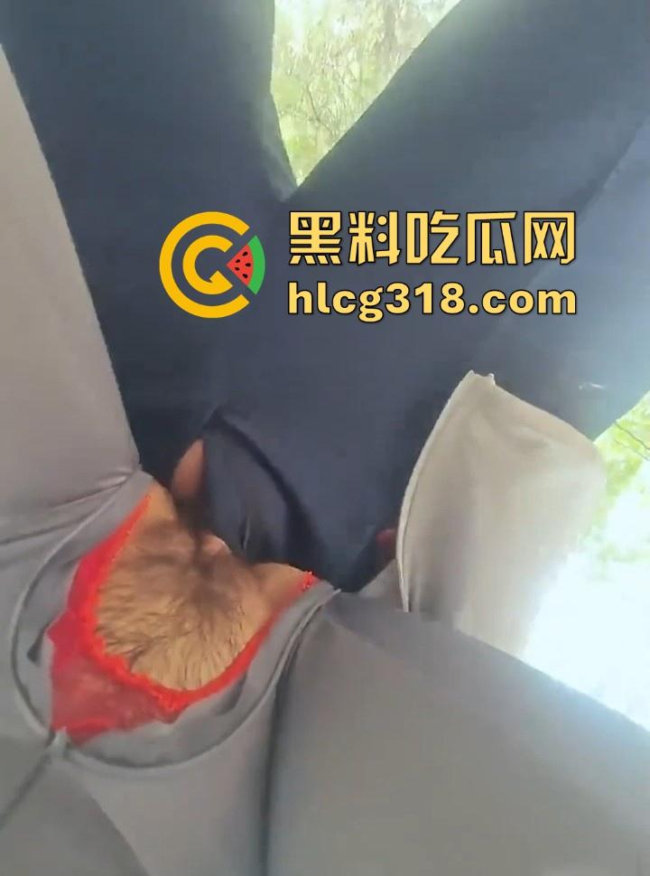 海角乱伦，跟钟情户外运动的婶婶去登山，山体60度斜坡操逼，后入式打桩猛插内射！-5