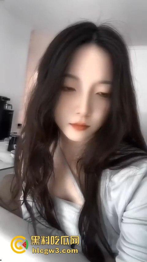 师大女研究生【范姬】高冷外表藏着骚浪灵魂，最爱被后入，叫声浪到骨子里！-7