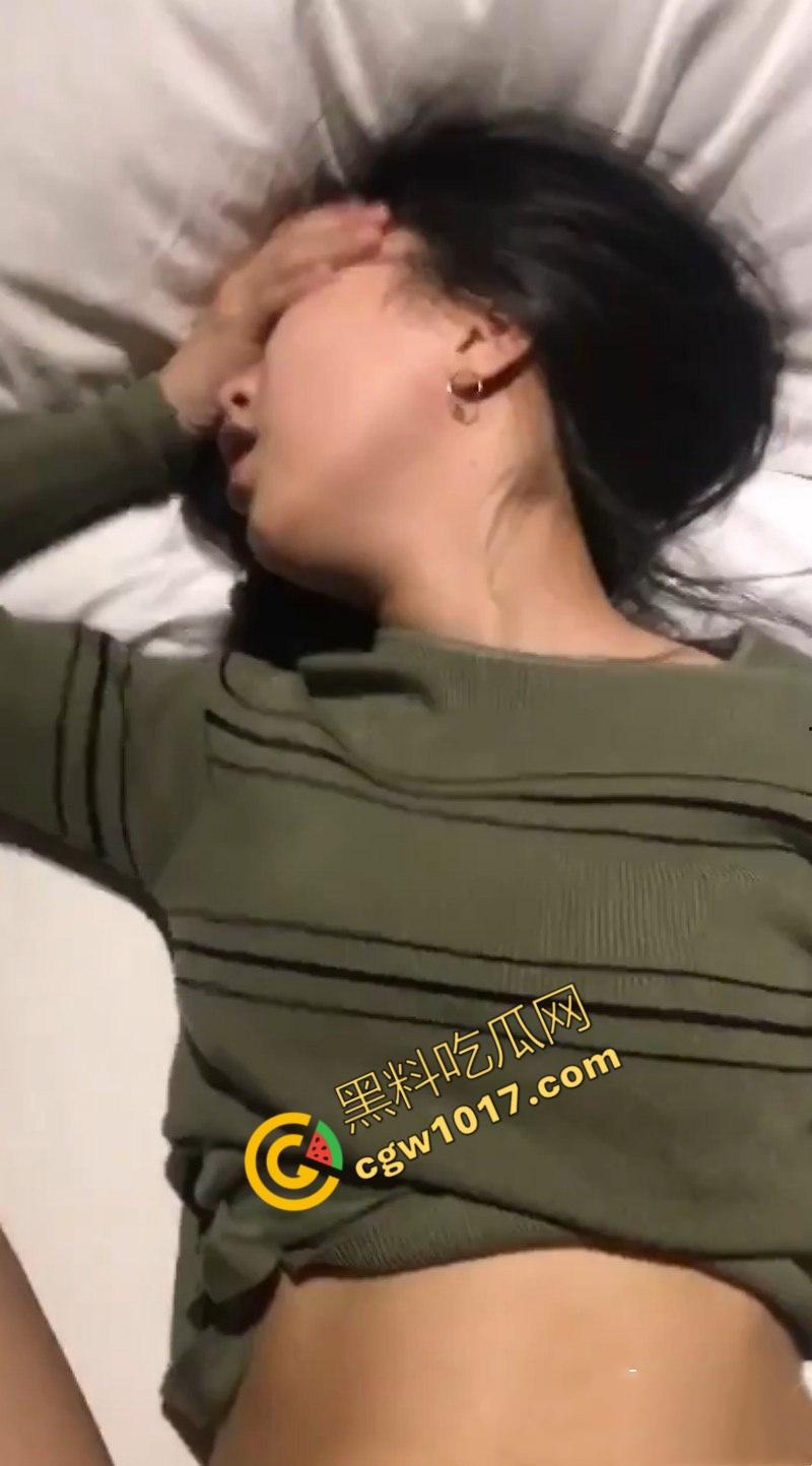 王思聪前女友【慎婕】秘密曝光，被前任【树一】怒斥出轨闺蜜前男友，约炮身染性病，性爱视频全网疯传！-14