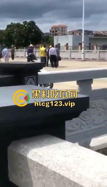 莲花公园惊现抛尸案!女尸泡得水肿,凶手太狠公园抛尸真是牛逼操作!-2