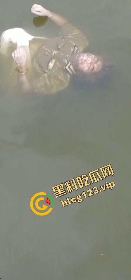莲花公园惊现抛尸案!女尸泡得水肿,凶手太狠公园抛尸真是牛逼操作!-9