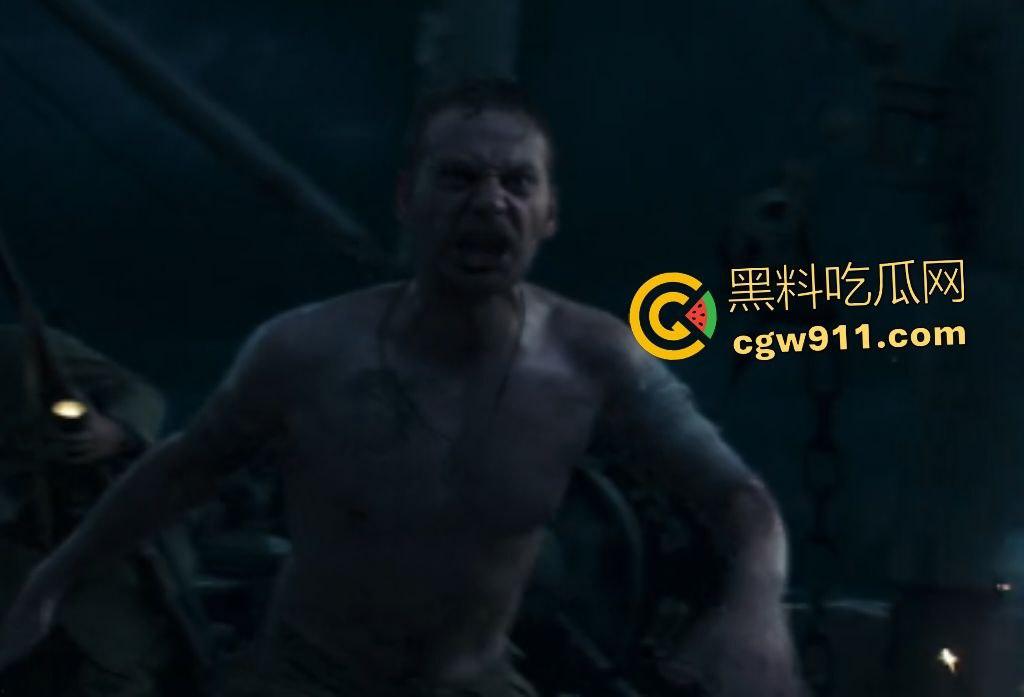 电影【东极岛】渔民逆天救英俘！二战舟山海域日轮沉没惨剧，野性渔民惊涛骇浪中血性爆发，真实英雄事迹！-6