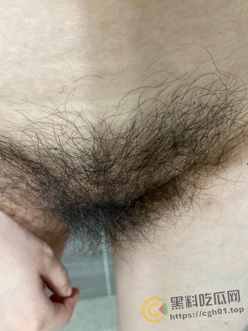 健身教练的新赛道！北京女教练风骚自拍浓密阴毛 桃红乳晕 勾引学员买课还不让操  私密视频照片被流出-23