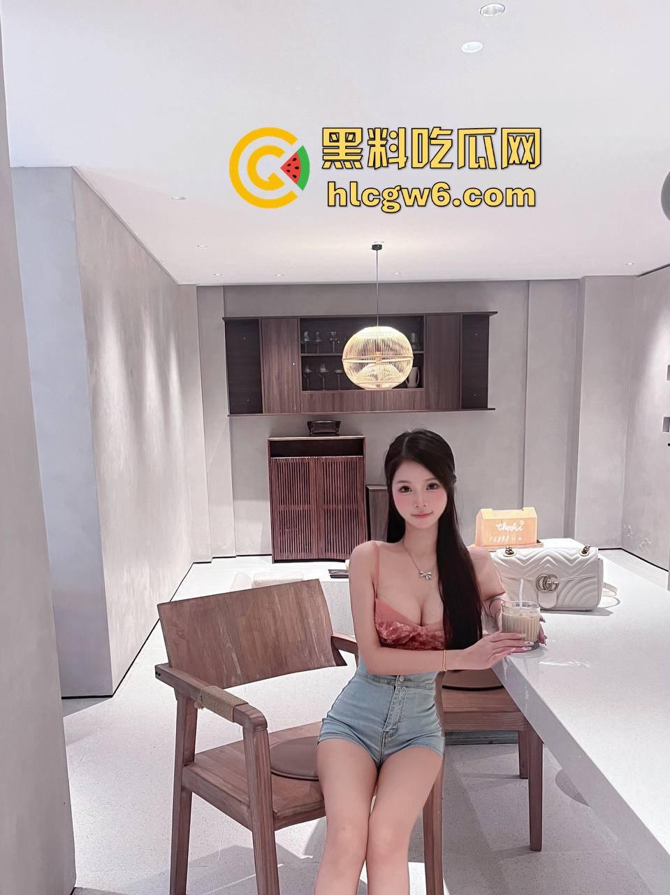 广州极品外围【小笨蛋】爆操测评流出 嫖妓大神亲自试驾 操到腿软床湿 全程骚浪叫声冲击耳膜 真他妈爽翻天！-9