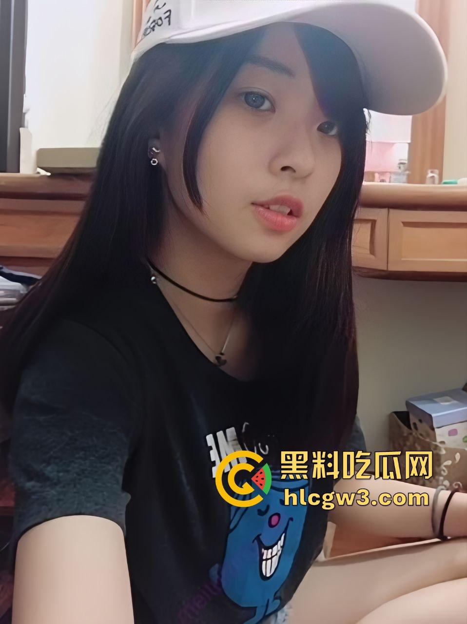 台湾反差学生妹【琳琳】和男友私密照被闺蜜曝光!美颜照骗崩塌,素颜真相丑到不行!-5