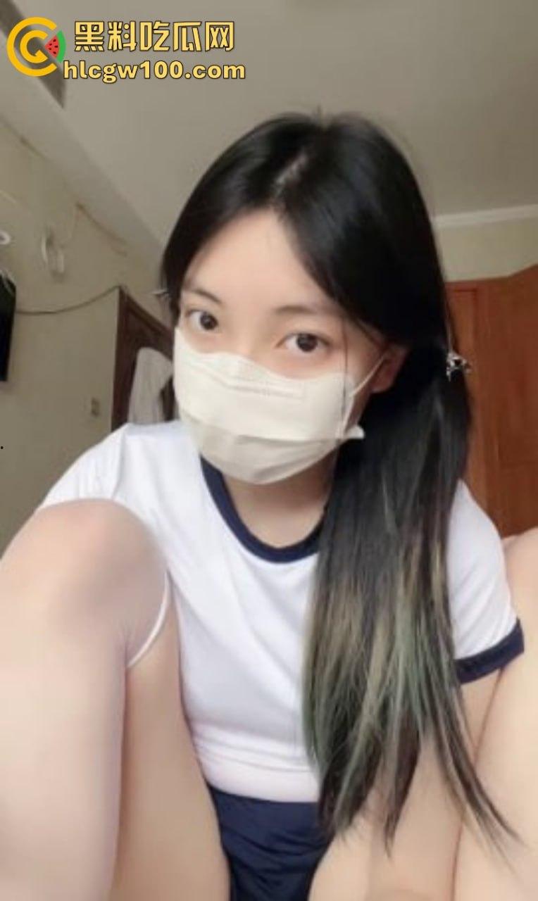 19岁福利姬【小狗】私拍合辑!身材颜值都非常不错 年轻的身体总是充满活力 一手道具玩的如火纯青!-4