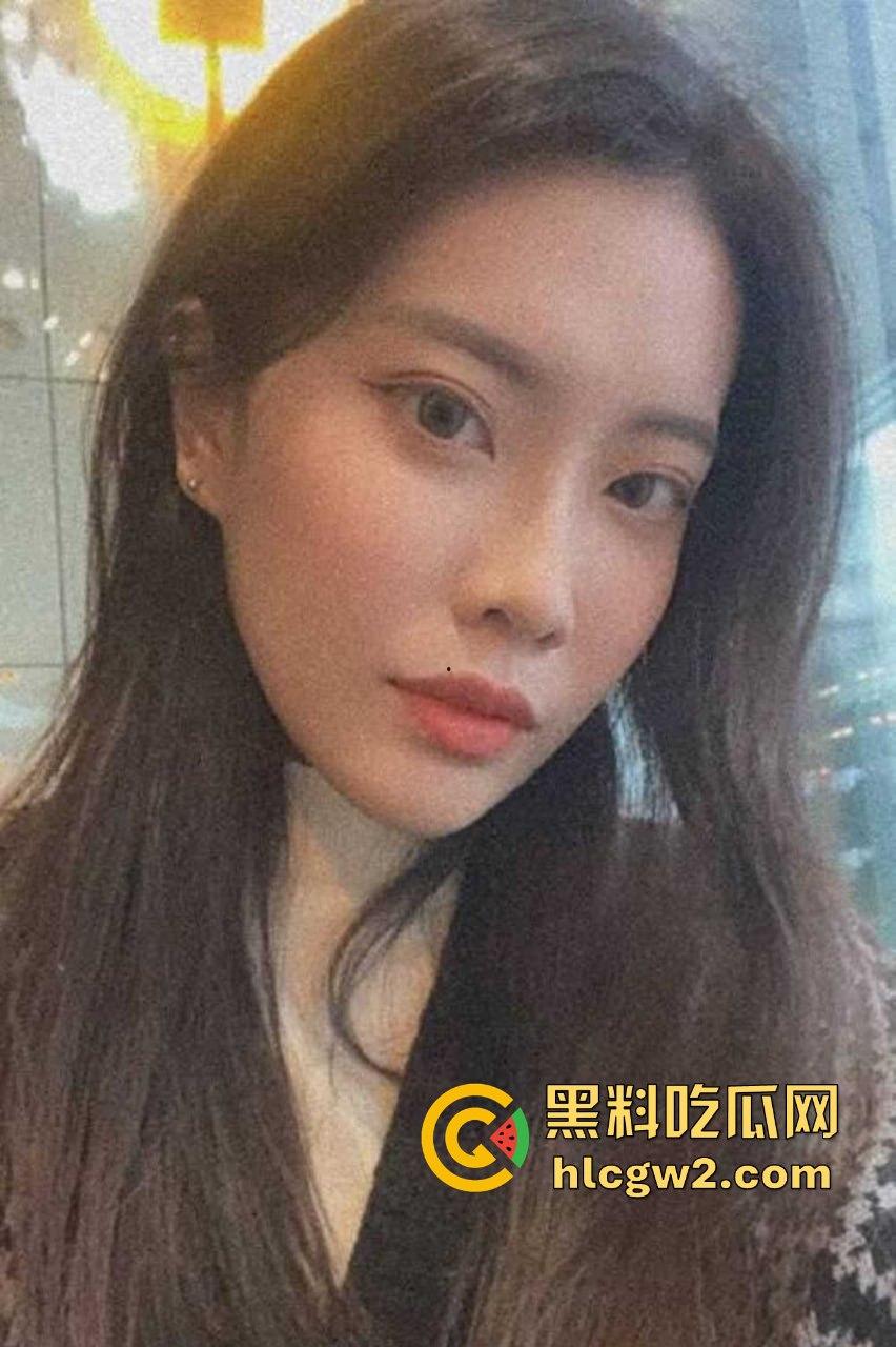 大连艺术学院舞蹈老师【崔莹莹】,已婚人妻私生活曝光!出轨约炮性爱视频泄密,活脱脱一泄欲母狗!-1