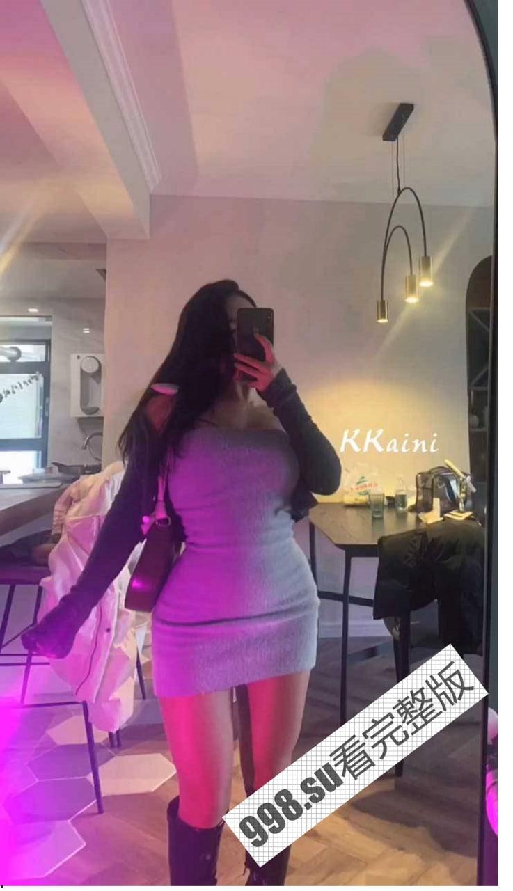 国产流出！某事业单位公务员 黑丝健身母狗被金主爸爸调教 大巴车露出-2