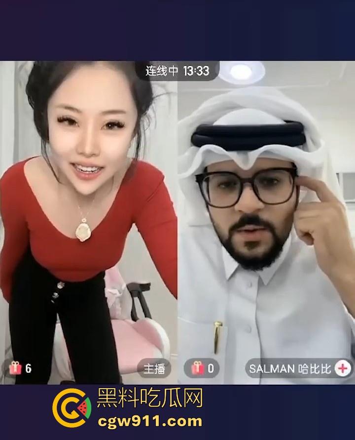 快手网红现在玩得那么大了吗？快手主播随机连线露点搏关注，当场脱衣脱裤，都这么玩了吗快手那边！-3