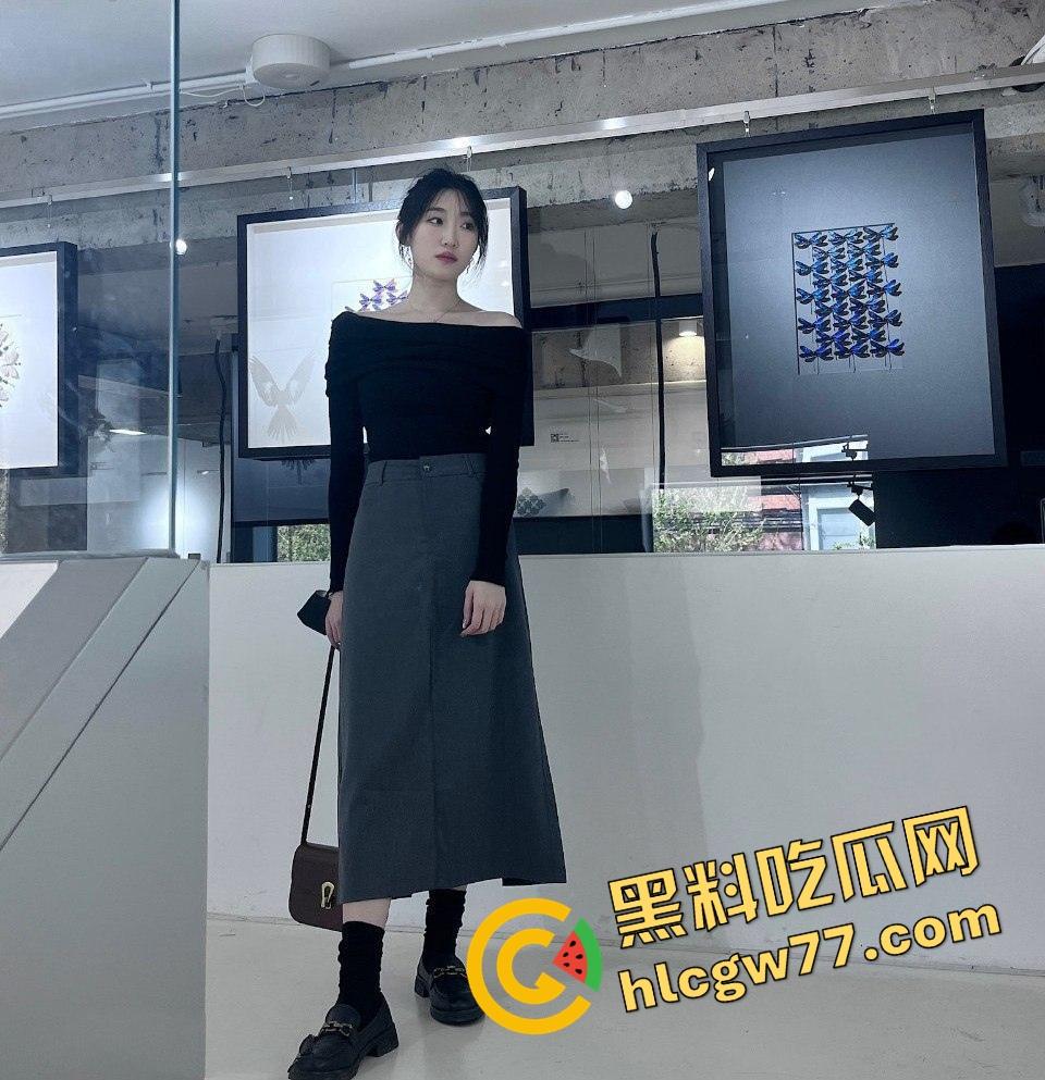 浙江小富婆【赵雪殷】极品女大学生被穷屌爆操视频泄露，骚成这样还敢给人炫！-3