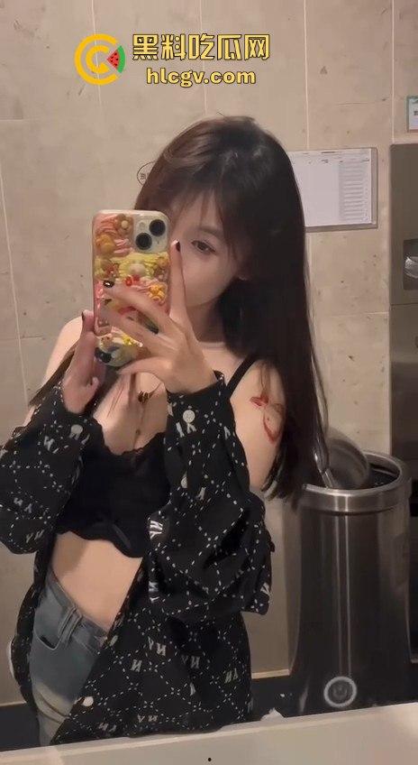 瓜友爆料炮友【李雪】御姐风！长腿平底鞋撩人，天生炮架子扛起来框框猛操！-3