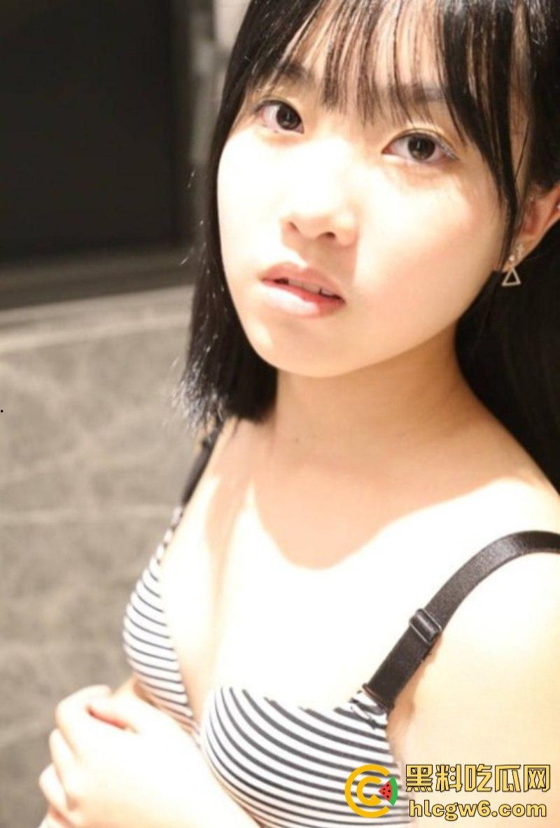 香港呆萌学生妹【陈佳】被骗酒店拍摄裸体写真！清纯无滤镜极致私密大尺度粉穴特写视频曝光！-2