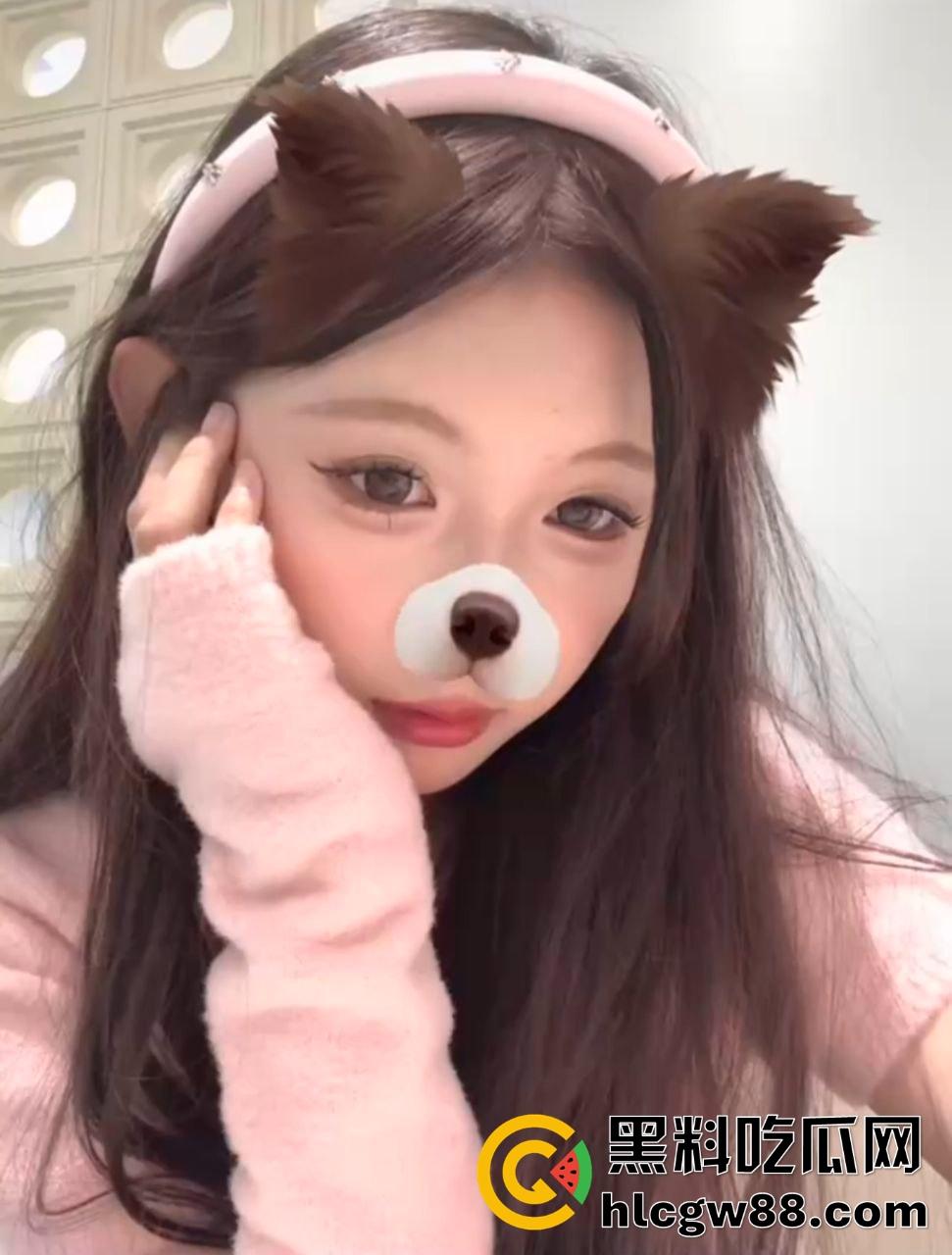 上海二中超爱JK高中生【章楠鑫】黑丝短裙被骗酒店，小哥忽悠打游戏后架大长腿无套猛干！-3