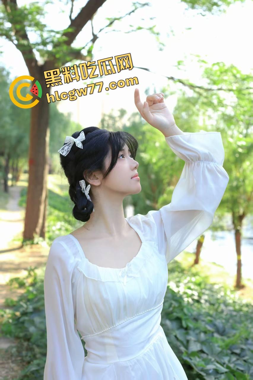 爆艹JK制服骚精【宁璃】被爆干到翻白眼求内射,白丝裹腿浪到整间屋子都是逼味儿!-5