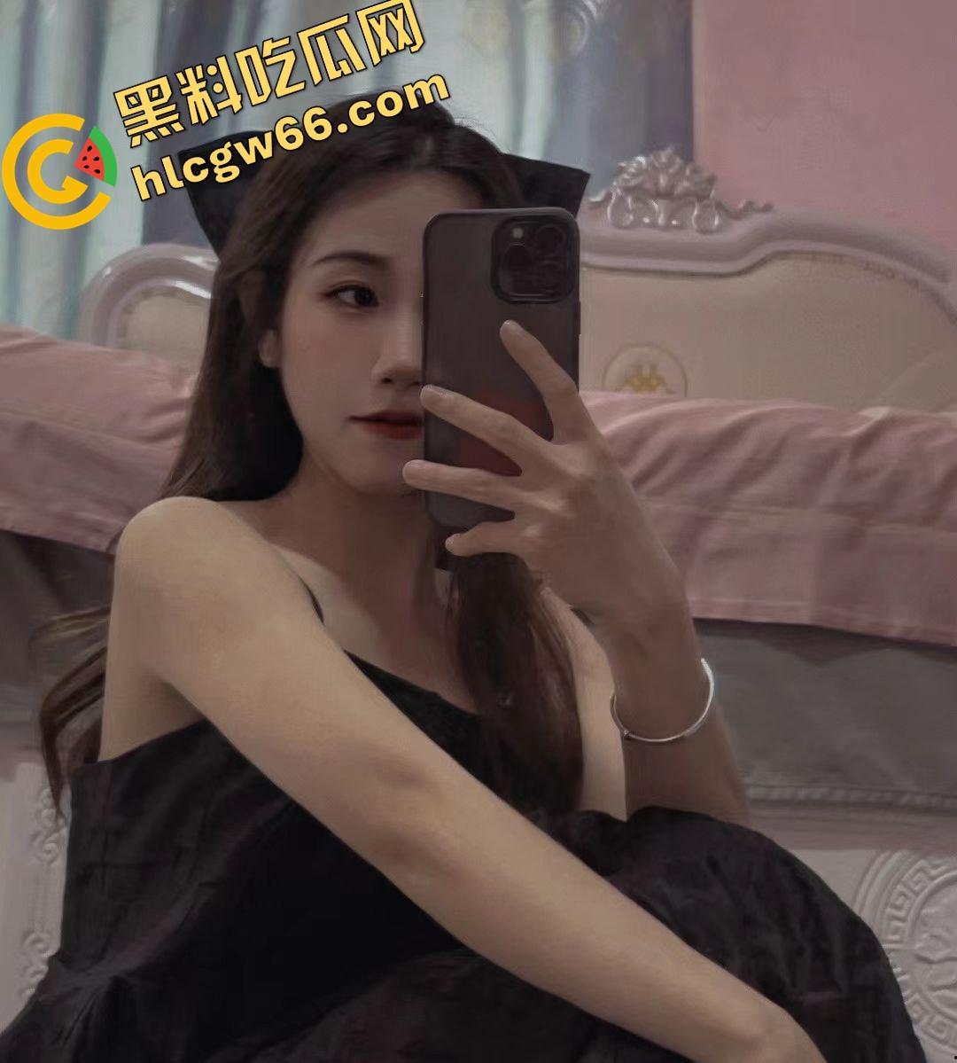 同幼儿园宝妈暗地偷情，表面正经带娃，背地里让我操到崩溃，骚水黏得像蜜一样，全程求内射！-2