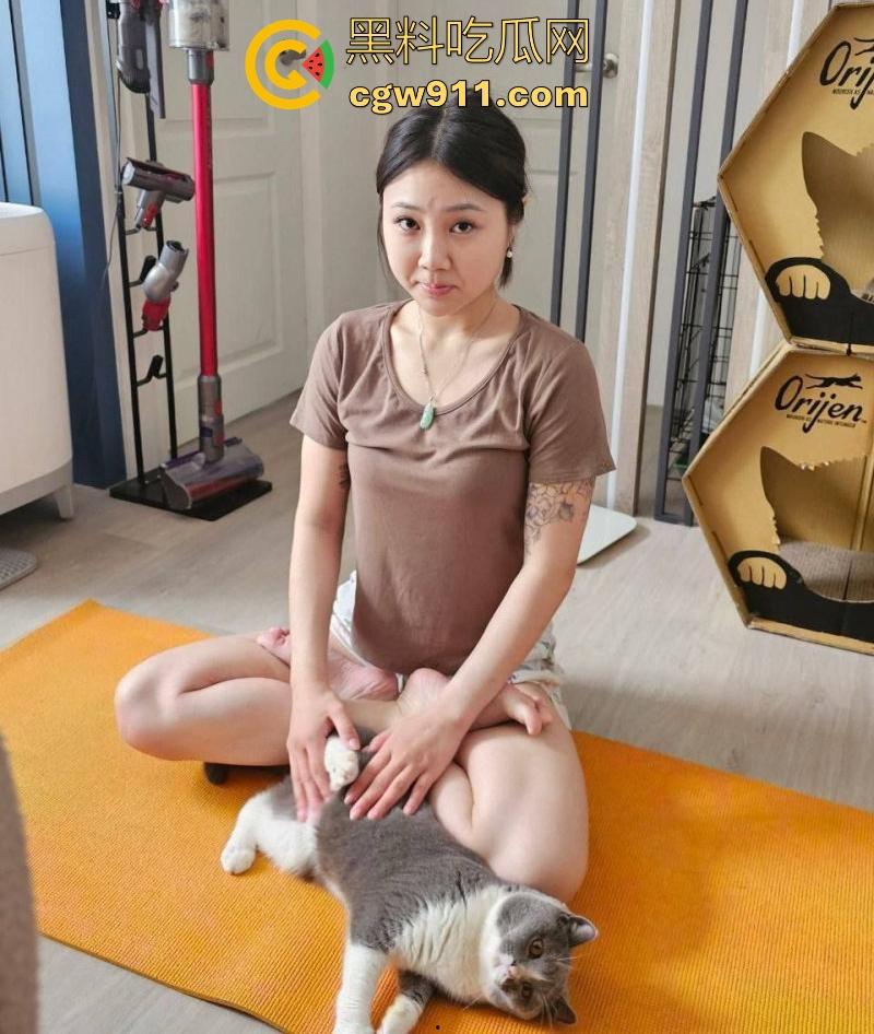 约炮健身纹身大奶少妇，露脸口交舌尖缠绕龟头，巨乳晃起来像要爆出屏幕，无套爆操呻吟声无比诱人！-3