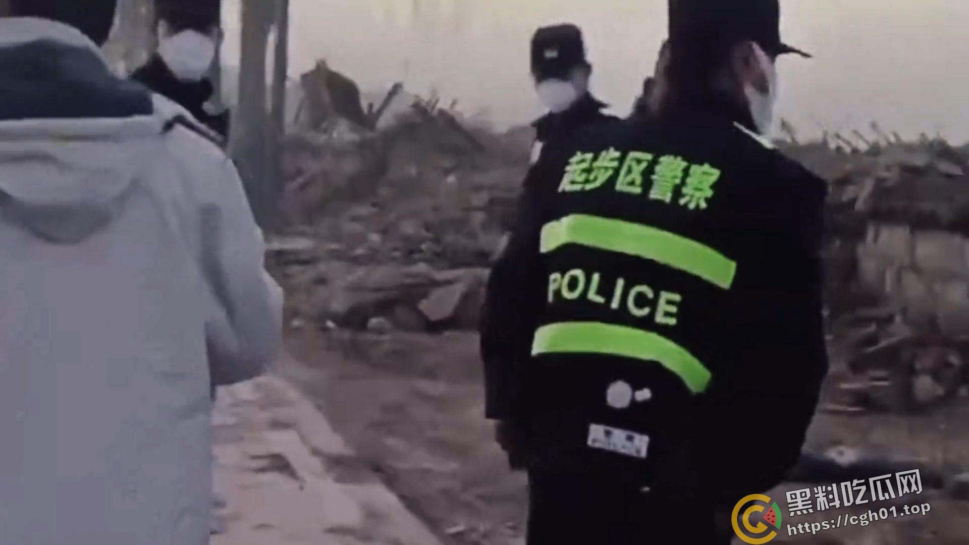 全网封禁！山东济南起步区强拆事件 大批保安殴打软禁村民 报警反而斥责村民闹事 现场视频流出-7