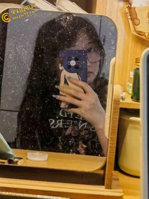 曲阜师大【孙雅欣】，被狂操高潮喷水，回宿舍又自慰湿透床单，真是个骚母狗！-1