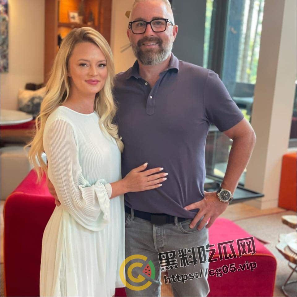 标题 美国大学教授反差婊 老公绿帽奴 喜欢看老婆和黑人学生做爱 视频被流出 那么大的黑棍不得捅进胃里-3