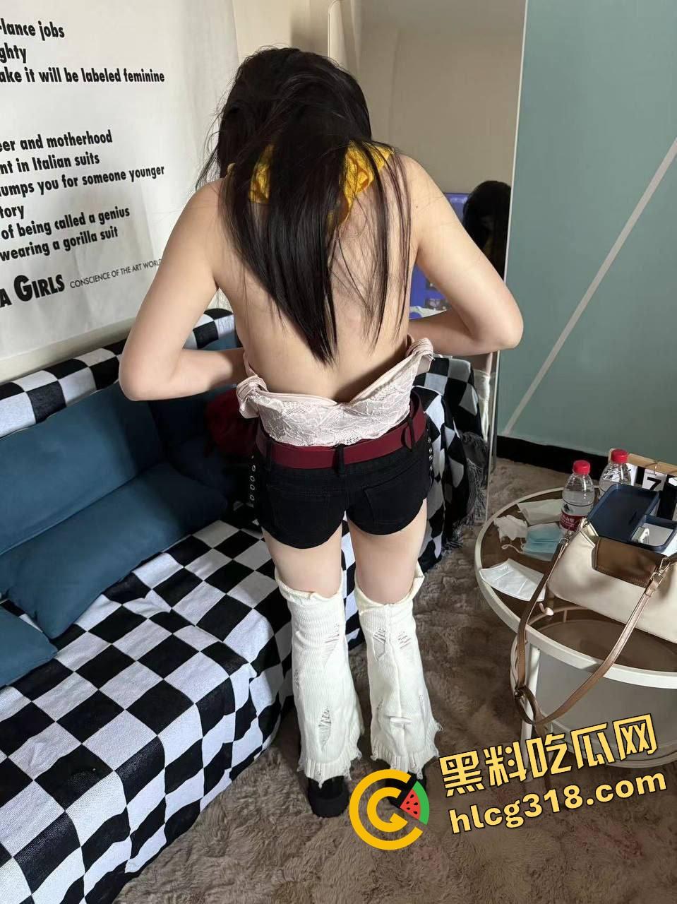 上海coser『宋烟敏』肤白貌美小穴紧致,姿势配合度拉满，迷人到让人射三次还不想下床！-10