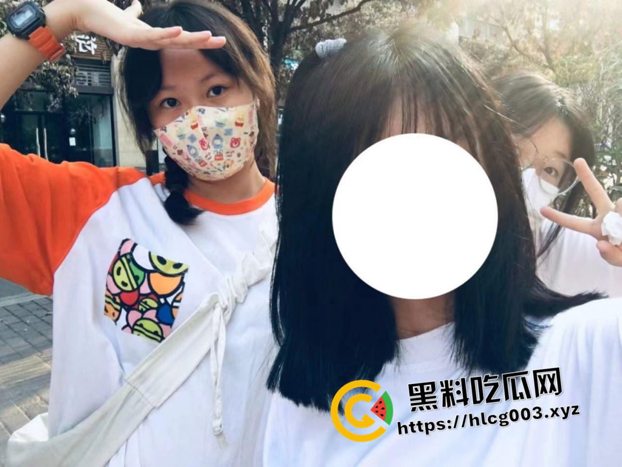 福建高中巨乳妹色诱老师 极品巨乳 珠圆玉润 自慰抠逼视频发给老师被曝光-3