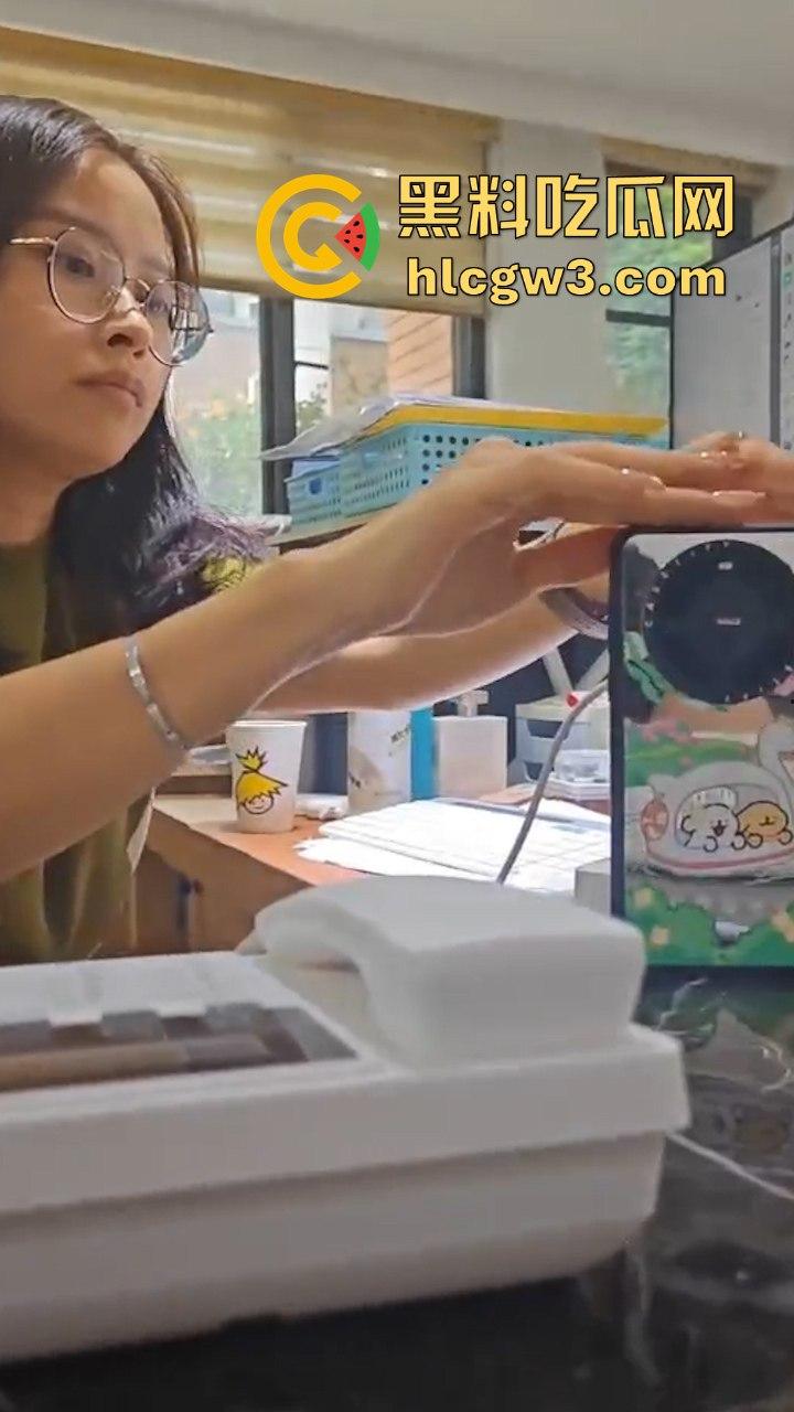 福州大学男老师 刘西蒙 被小三大闹办公室 原因竟是他联合原配敲诈小三上千万-7