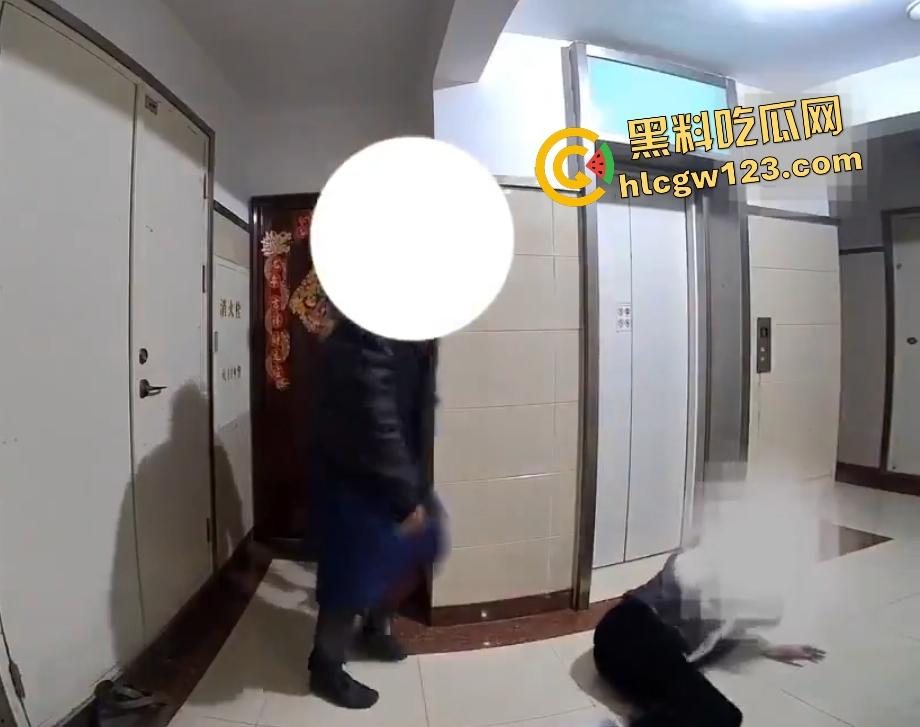 沈阳“窝瓜国王”家暴抖音【沉睡的猫.,】,女子下跪求饶仍被拳打脚踢,打完还被出轨抑郁导致流产!-6