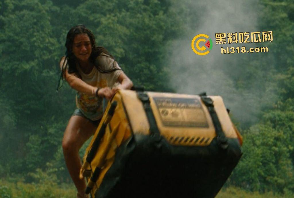 《侏罗纪世界:重生》恐龙禁岛血战精英小队揭秘惊天基因阴谋,泰坦龙的雷霆践踏,堪称2025年科幻巅峰!-6