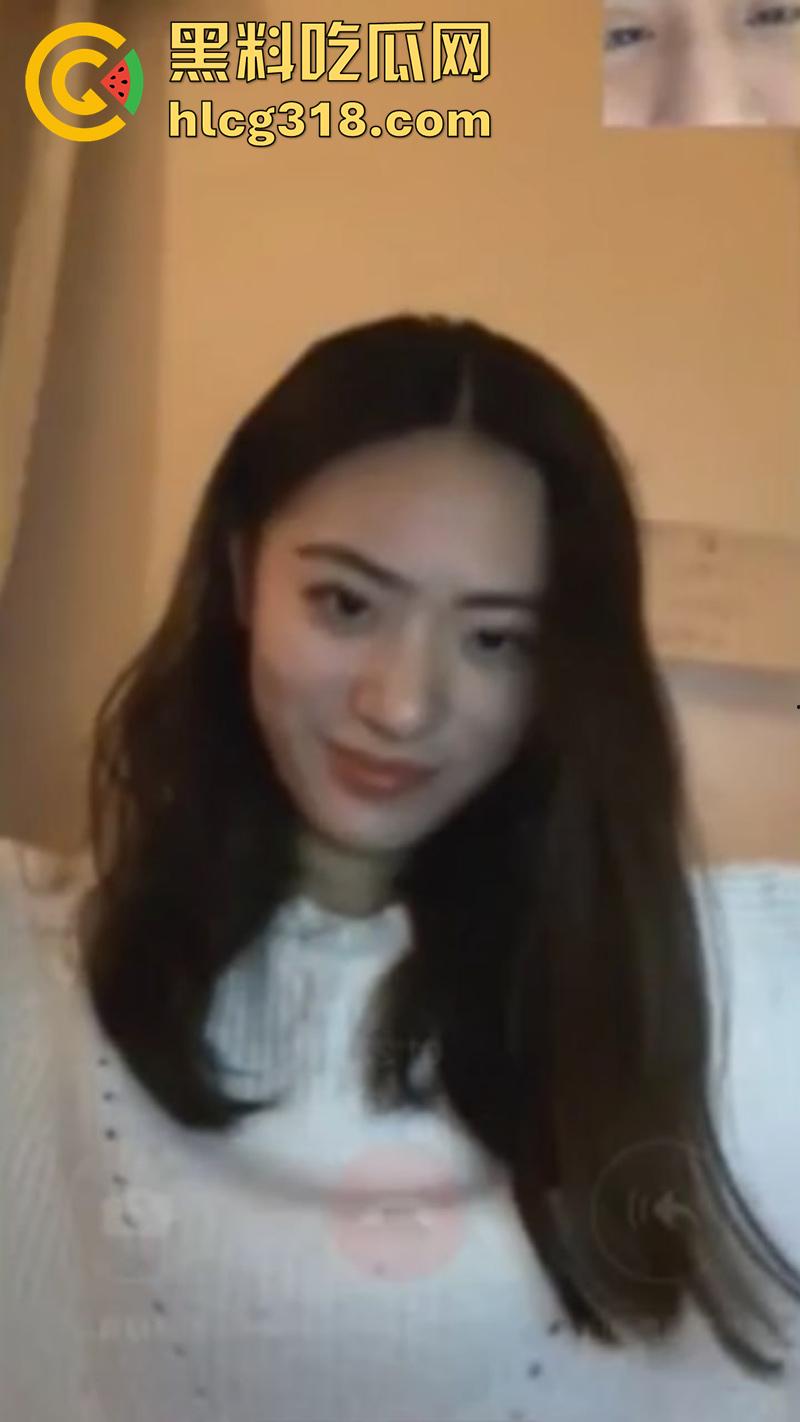 裸聊偷录御姐颜值女友,调教成听话的小母狗,浴室脱衣露奶勾引诱惑,分手后直接将其曝光!-3