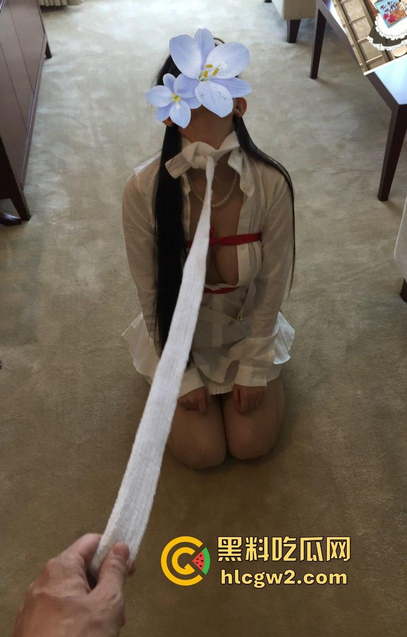 淘宝极品模特『杨可欣』极品身材被操成骚母狗,金主爸爸专属鸡巴套随叫随到!肉便器就是用来爽的!-3