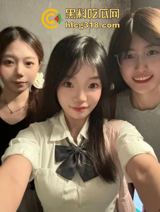 浙江理工学院【林筱沫】性爱视频曝光!勾引健身教练 大胆健身房后入 清纯反差小骚鸡!-2