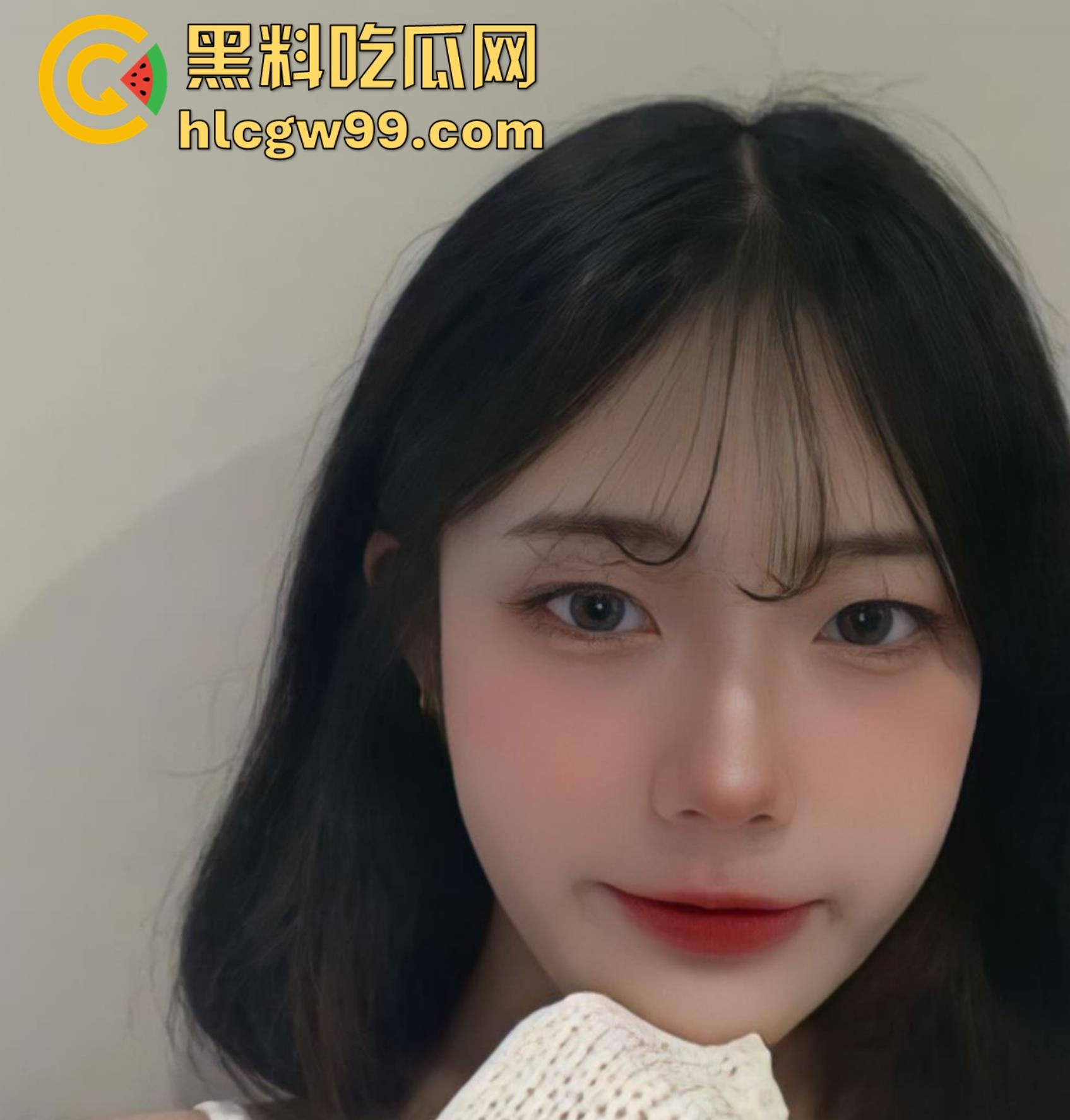 广西学院清纯学妹【钟雨】性爱视频曝光,扭腰翘臀淫荡至极,骚劲毕露像极欠操的母狗!-1