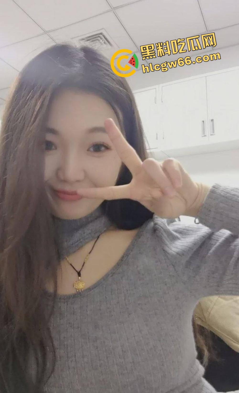 绵阳小龙坎老板娘『邱文倩』制服play干翻金主,火锅不一定好吃,但她的口活能让金主吃到高潮!-6