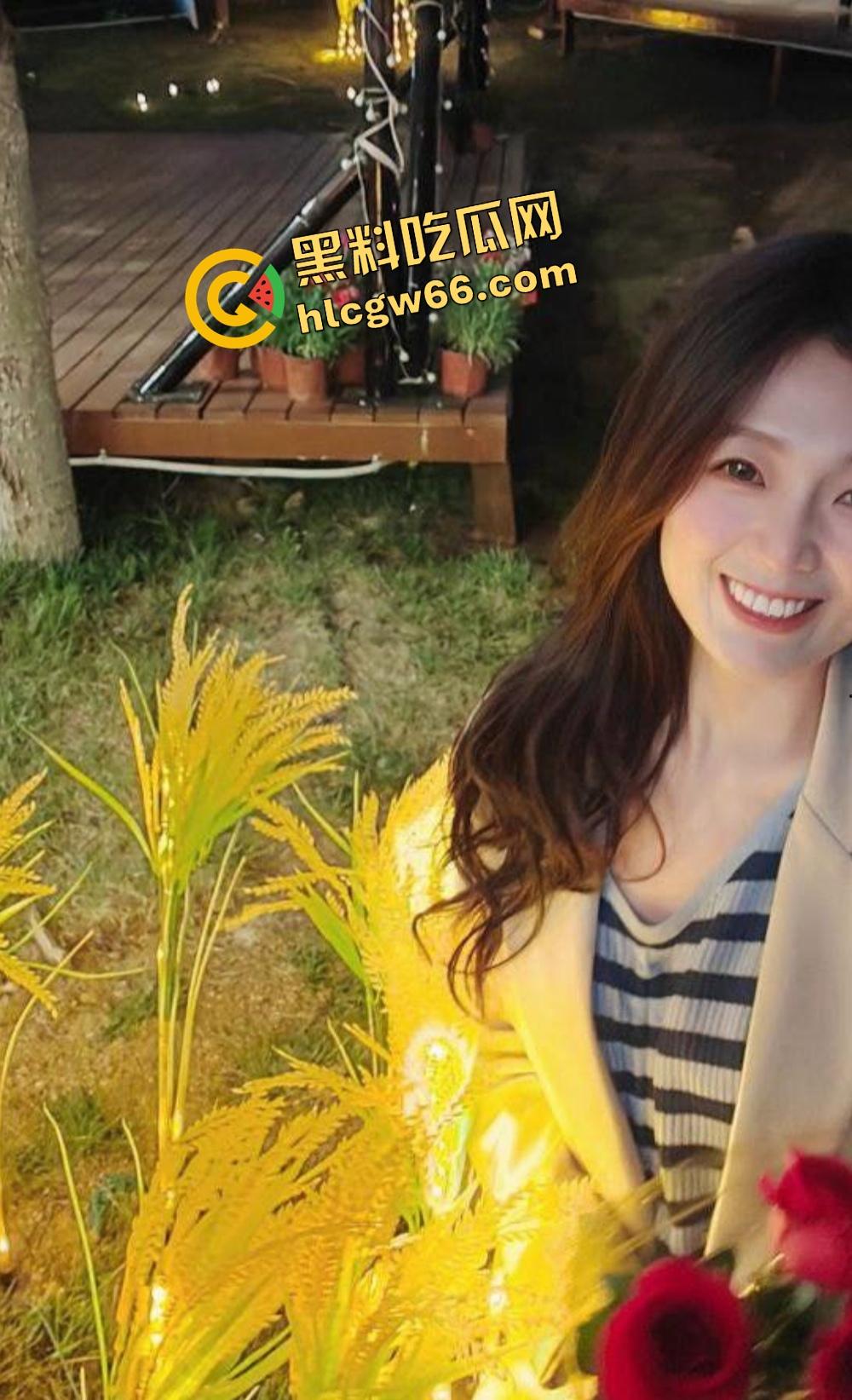 绵阳小龙坎老板娘『邱文倩』制服play干翻金主,火锅不一定好吃,但她的口活能让金主吃到高潮!-8