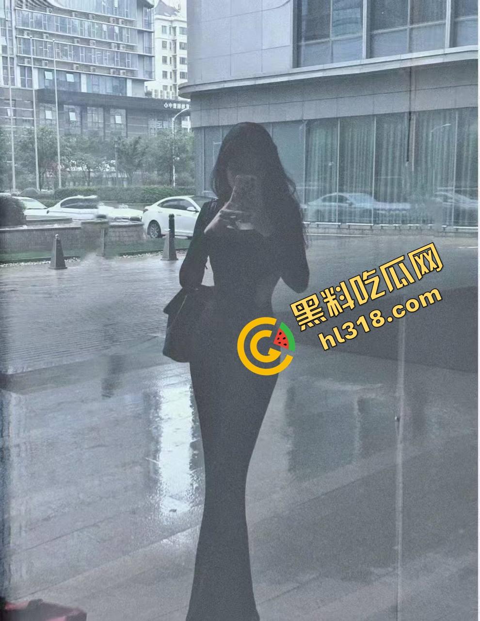 山西『李楠敏』暑假回家全程装乖,每次视频都说在忙,背地里买情趣内衣约炮前男友,被云盘相册曝光!-5