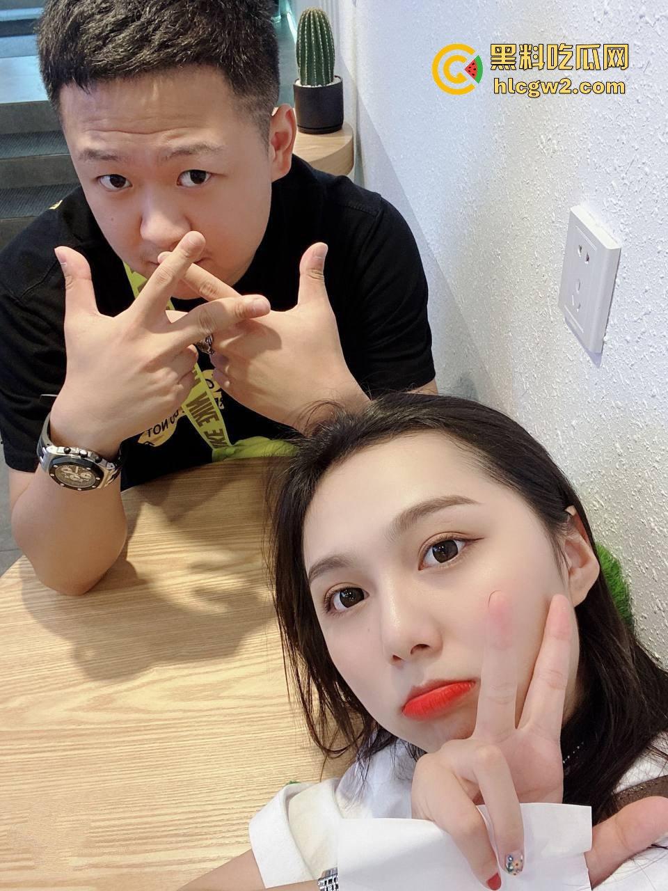 山西太原15中实习教师【童佳琪】骚浪视频泄露 私密视频中跪舔肉棒被操哭,娇喘浪叫浪得像条狗!-12