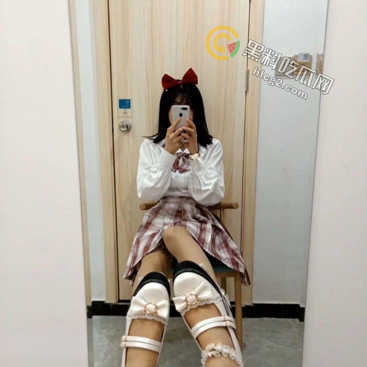 重庆黑森林小骚货与男人做爱视频意外流出!学妹借电脑竟引发全网狂潮!-6