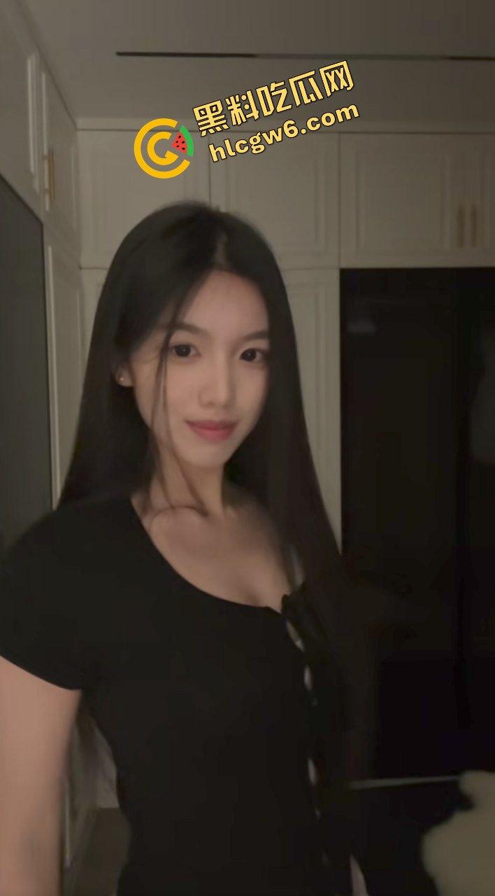 浙江外国语学院反差婊女学生『毛雯婷』大学寂寞与2位单男3p口交爆干 蹲姿伺候肉棒!原创独家曝光!-4