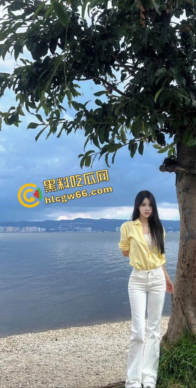 你以为是天生粉嫩?其实是鲍鱼打了三层滤镜,保养比你爱车还讲究,哥你操的是项目成果不是逼!-5