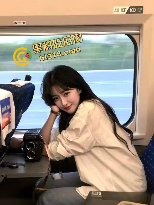 浙江旅游规划师『姚敏 』卖逼瞒老公被金主暴操调教,反差骚货爽到失禁喷尿,良家脸皮下的极品淫娃!-7