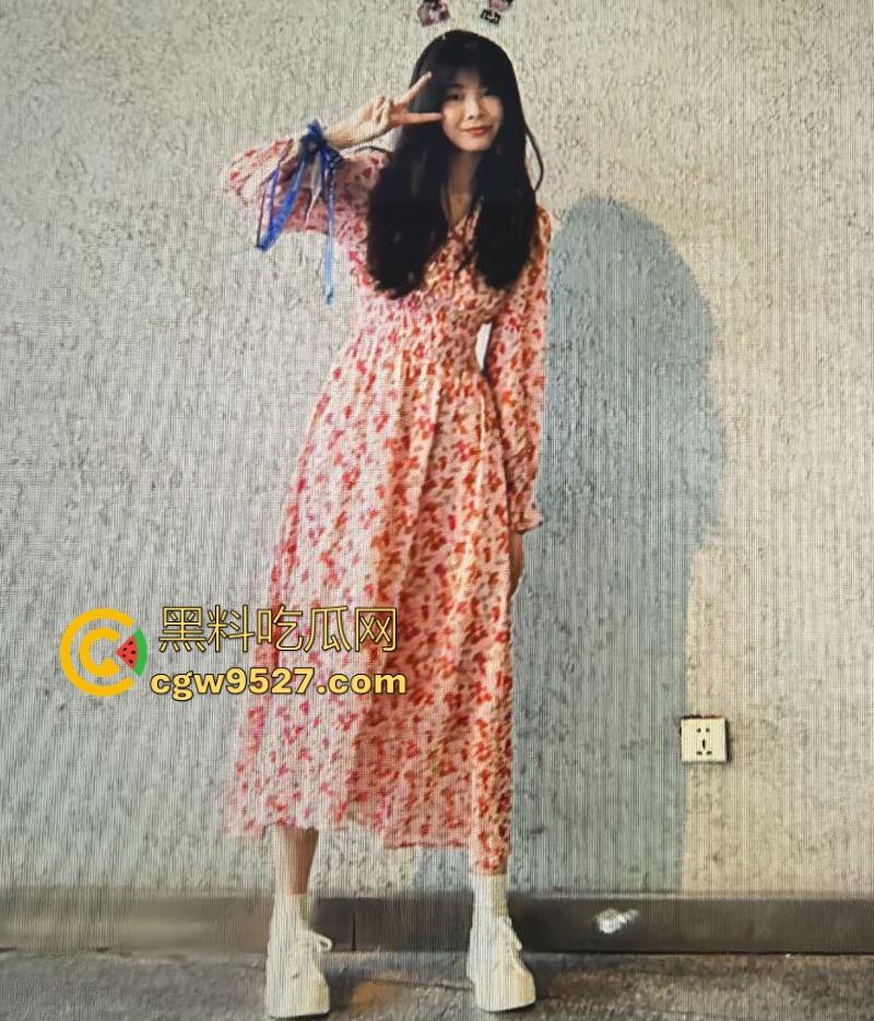 河南性感人妻少妇狂欢视频曝光,完美露脸性爱,口交后入多姿势,细腰扭动巨乳,火辣画面炸裂全网!-2