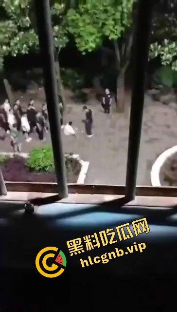 河南武校凌晨体罚学生引发热议!网友直呼太过分-3
