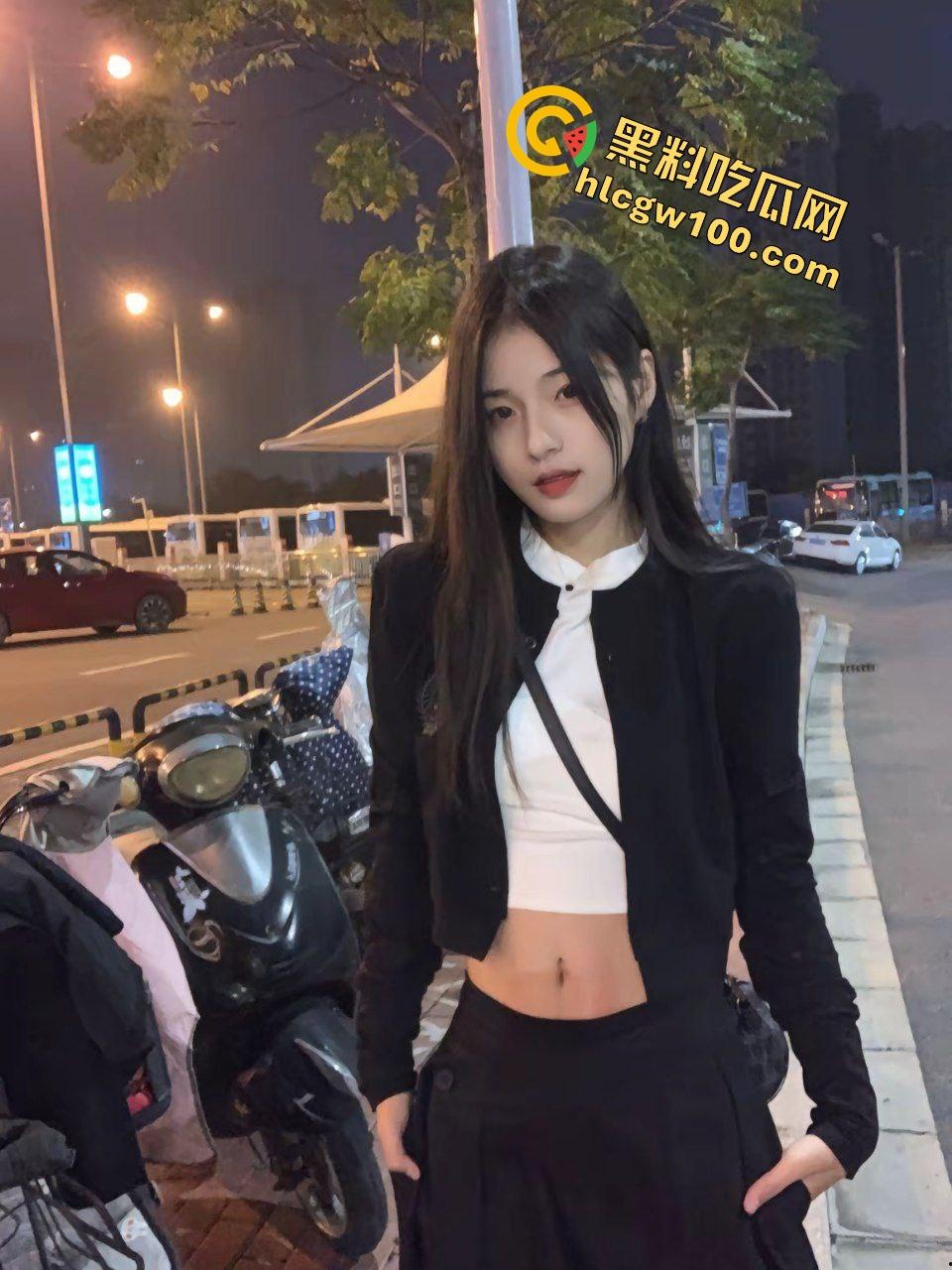 海南三亚社会骚鸡【任圈怡】特斯拉上露出诱惑内裤,勾引大哥酒店后入爆操无套内射!原创独家曝光流出!-8