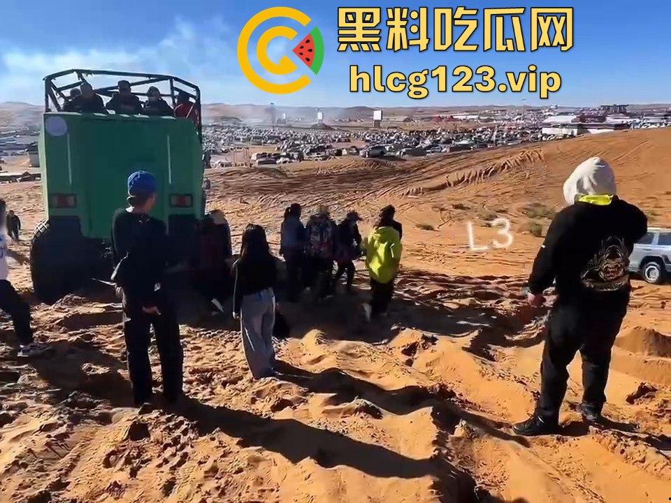 阿拉善左旗英雄会酿惨剧!孩子玩沙被碾压致骨折,网友吐槽:这地儿可不是玩沙的地儿!-17