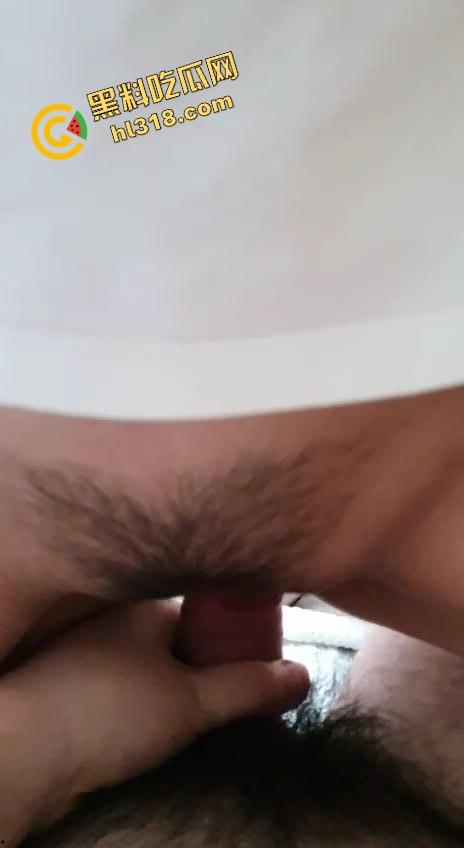 白T高颜值乖乖女开房配憨厚糙男反差爆炸，全程露脸肉体互操，高颜值配屌丝，真情侣还是包养？-8