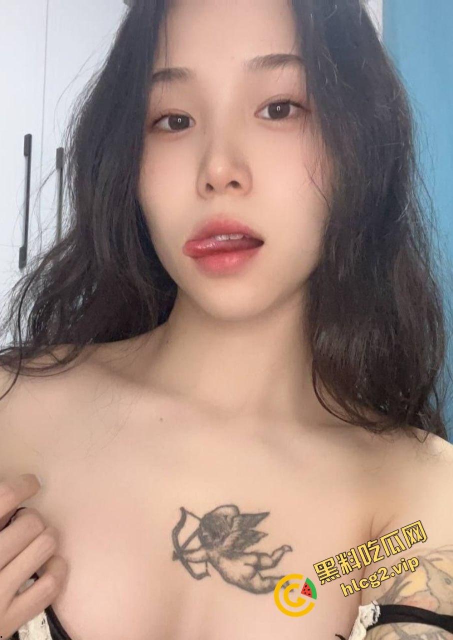 推特反差网红美少女唏唏定制私拍曝光！高颜值刺青女神极致性感魅惑！-5
