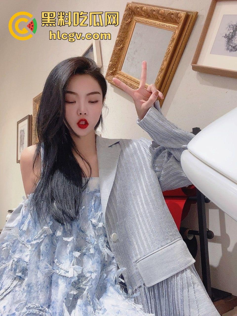 瓜友投稿日单位同事【尤文君】，真实颜值与美颜对比！这换头术真敢用！-2